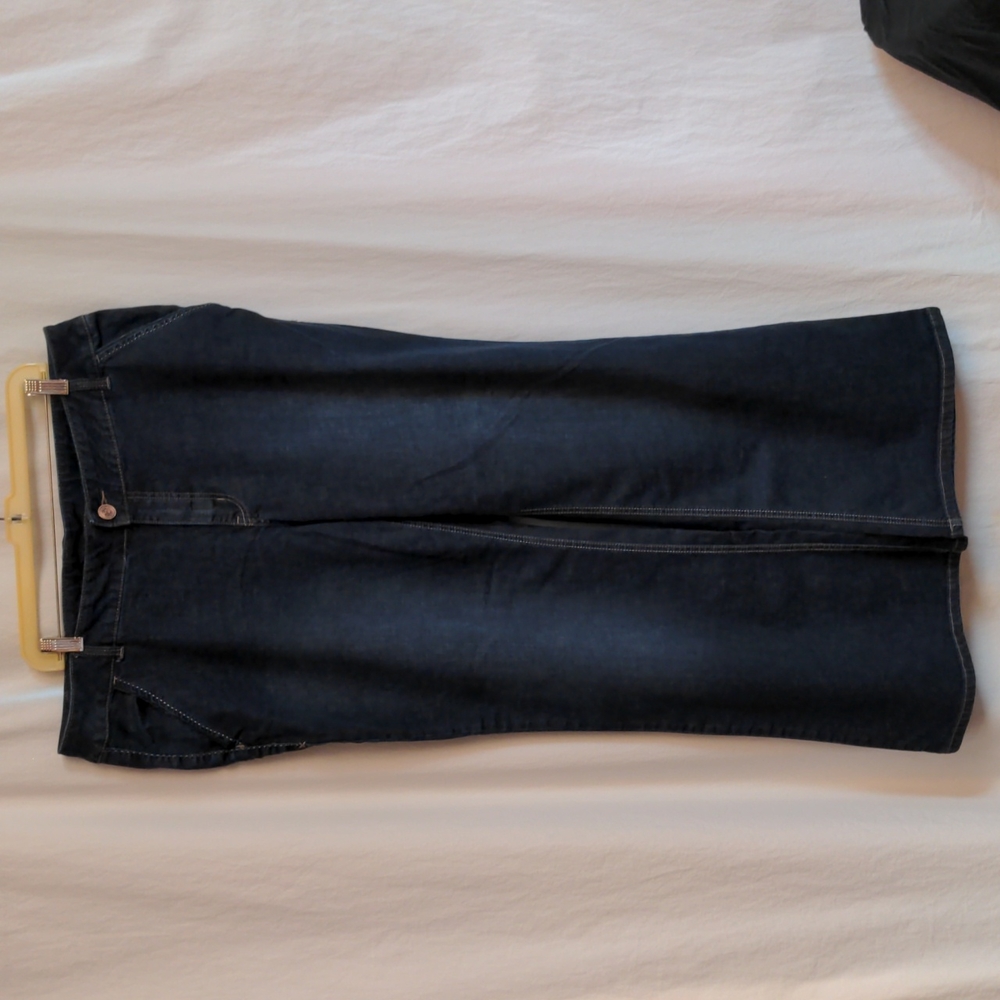 Like New Lane Bryant Size 20 Regular with Stretch